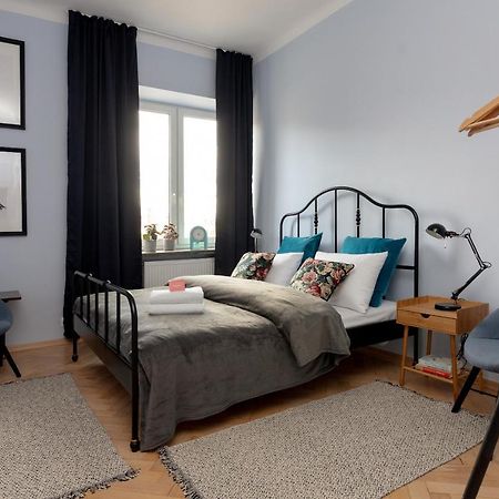 Hala Mirowska Stylish Apartment Варшава Екстер'єр фото